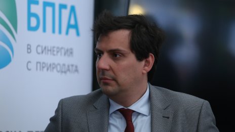 Бенчев: Нормативна пречка може да ни остави без достатъчно бензин от 1 март