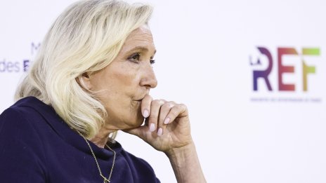 Марин льо Пен би "смазала" опонентите си на балотажа за президентския пост