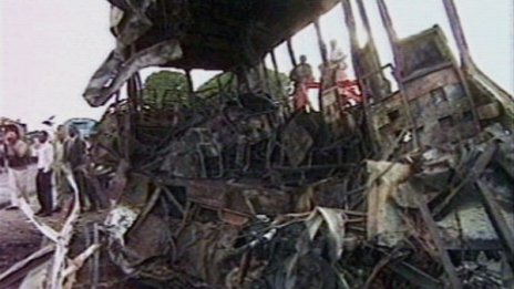 Над 40 загинали при катастрофа с автобус в Кения