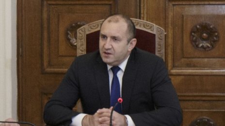 Радев за убитата Вики: Огромен дефицит на доверие в институциите!