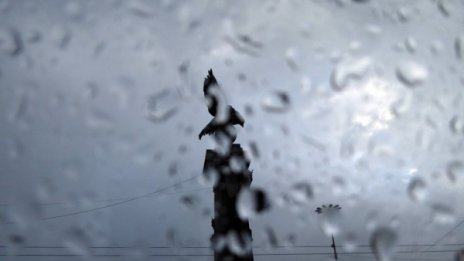 Седмицата започва с дъжд, очаква ли ни сняг в края й?