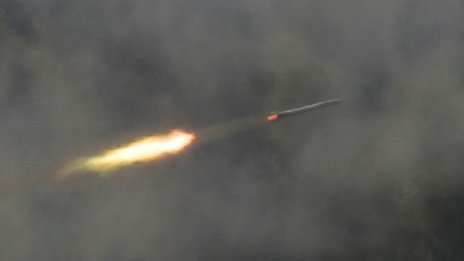 САЩ се оттеглят от договор с Русия, напрежение с Китай