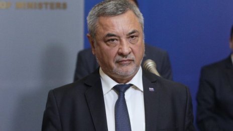 Симеонов вече не е шеф на Съвета по етническите въпроси 