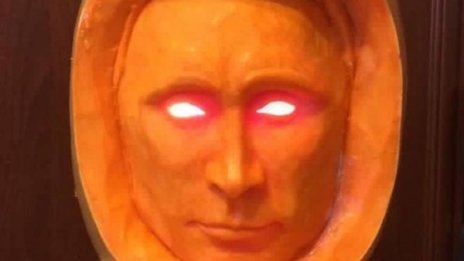 "Тиквен" портрет на Путин плаши потребители в мрежата