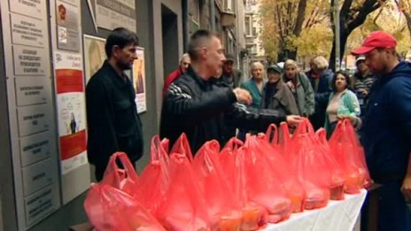 Столичен ресторант подаде ръка на бездомни хора