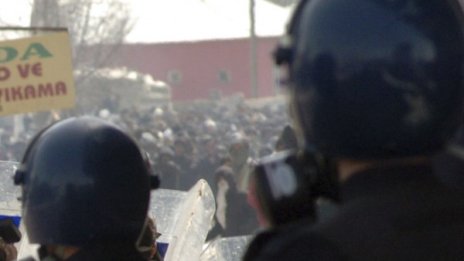 Най-малко 13 убити при бунт в затвор в Таджикистан
