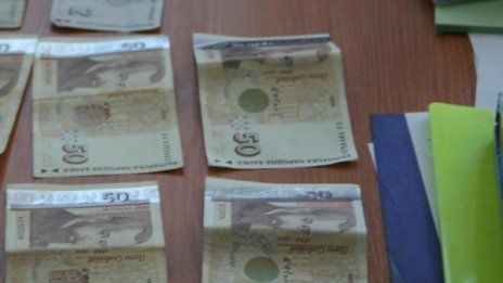 Удар в Русе: Апаши прибраха 30 хил. от пенсионер
