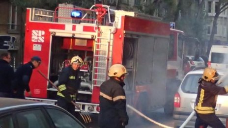 Две жени и дете пострадаха при пожар в София