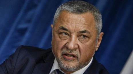 Симеонов за строежа на оградата: Органите да проверяват!