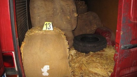 Гранични полицаи иззеха 707 кг нелегален тютюн