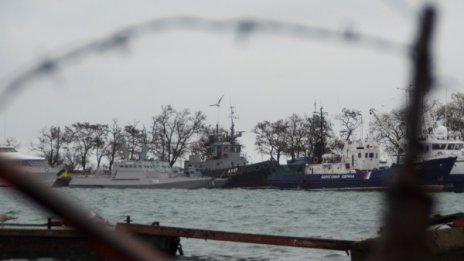 Русия ще прати всички 24 украински моряци в ареста