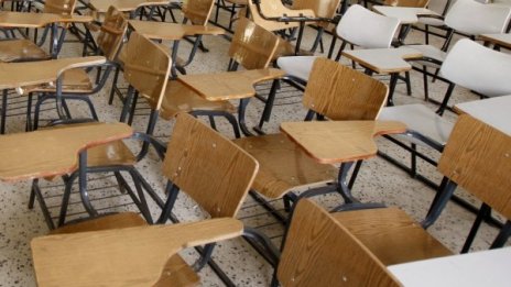 Промяна в Конституцията: Образованието - задължително! 