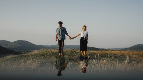 Защо се влюбваме в един и същ тип хора?