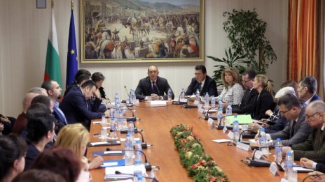 "Воля" за срещата при Радев за изборите: Закъсняла е!