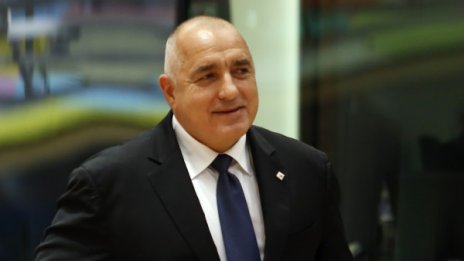 Премиерски желания: По-бързо да си "напазаруваме" изтребителите!