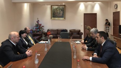 Министри нищят развитието на ски зона Банско с  Жирардели 