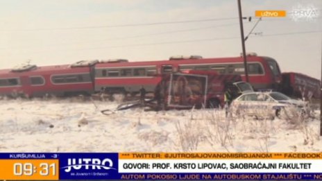 Влакът, помел училищен бус, отне живота на петима в Ниш