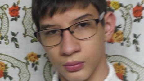 Любчо – тийнейджърът, който още вярва в Дядо Коледа