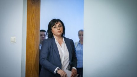 Нинова убедена: Не виждам кабинет, подкрепен от всички