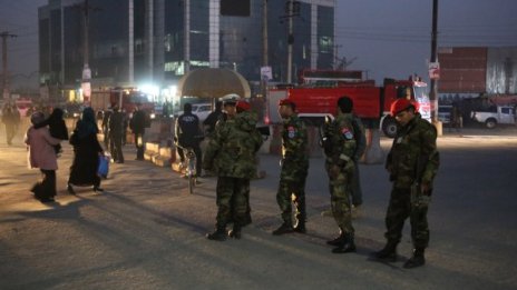 Нападение в Кабул, убити са полицай и трима нападатели