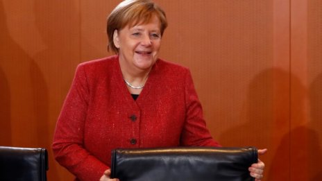 38% от германците не искат Меркел като канцлер до 2021 г.