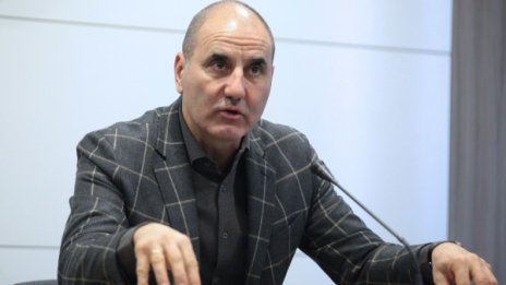 Цветанов обвини президента и Нинова в неадекватнoст