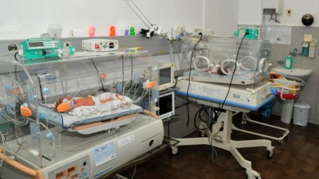 Деца раждат деца! Все по-млади момичета, и все от ромската общност 