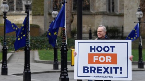 Евросъюзът се готви да отложи Brexit-а най-малко до юли! Защо?