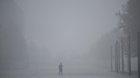 Мръсен въздух: Хем ни разболява, хем ни натъжава