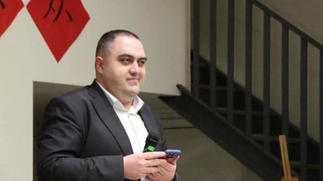 Зам.-директорът на 141-во училище, разследван за порнографски материали, ще бъде отстранен