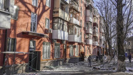 Атака на украински дрон предизвика пожар и евакуации в руския Ростов
