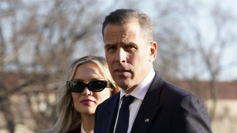 Хънтър Байдън напуска САЩ с дълг от 17 милиона долара