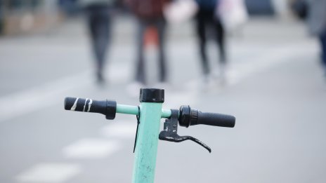 13-годишно дете е в тежко състояние след инцидент с е-тротинетка 