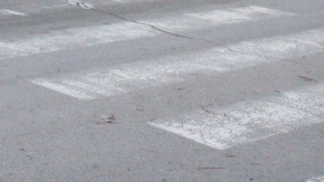 Млада жена на тротинетка е блъсната на пешеходна пътека в Пловдив
