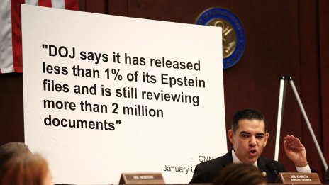 Епстийн имал "множество тайни деца", искал да създаде "превъзходен генофонд&ldquo;