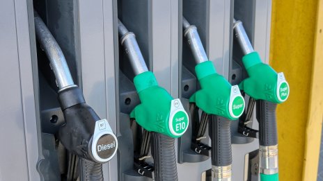 Петролната криза ни се размина, увеличението у нас беше 7-8 стотинки