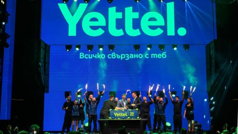 Yettel отбеляза 25-годишнината си чрез разказ за историята на свързаността