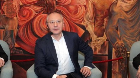 Който опитва да копае окопи между БСП и ПЕС, стреля в крака си!