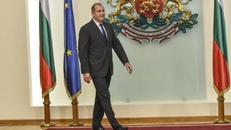 Радев отказа "Летище София" да сe казва Желю Желев