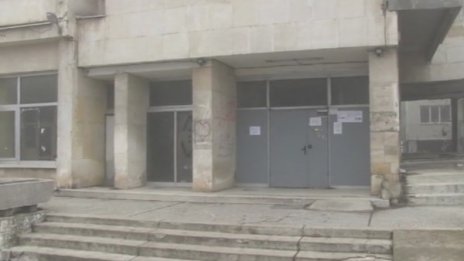 Парадокс: Цял блок в Русе може да остане на тъмно в разгара на зимата