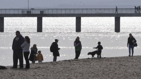 Остава топло и утре, от вторник пак иде студ