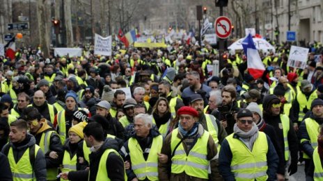 Недоволството на "жълтите жилетки": 2500 евро пенсия, а чувства, че го ограбват! 