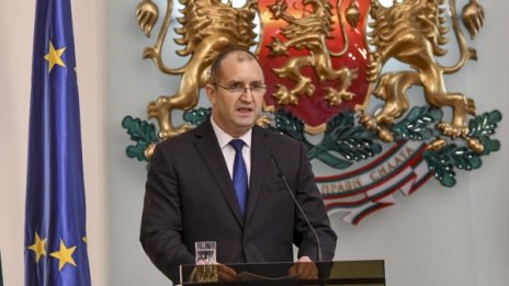 Радев: България да се въздържи относно кризата във Венецуела