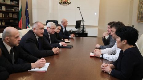 Борисов обещава: Болници в мое управление няма да закрия