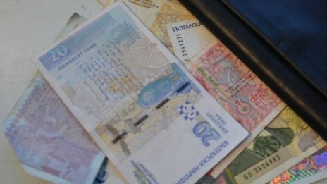 До контейнер с боклук - 8 бона за "ало" мафията