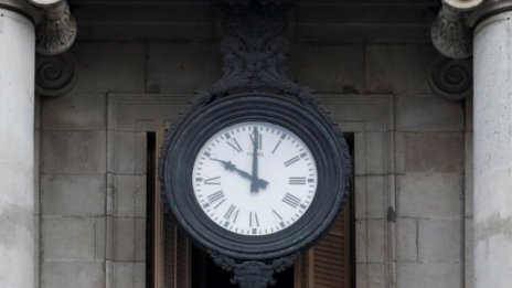 Гласуване в комисия в ЕП: Смяната на часа да спре през 2020 г. 