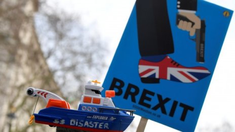 Англия: Твърд Brexit - споделено бедствие