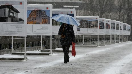 Студът се връща: Дъжд, сняг, на места и снежни виелици