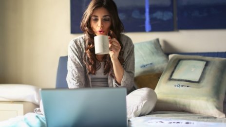 Топ 5 на зодиите, които не могат без социални мрежи
