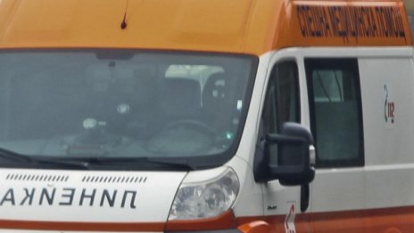 Психично болен буйства с часове в столичния "Банишора"